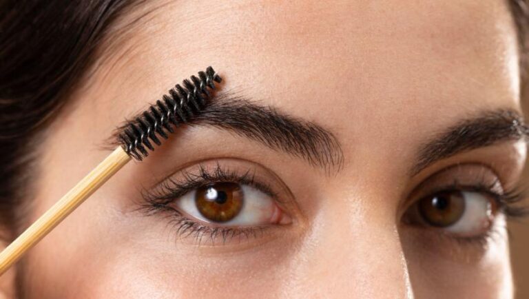 Thicken your eyebrows & lashes